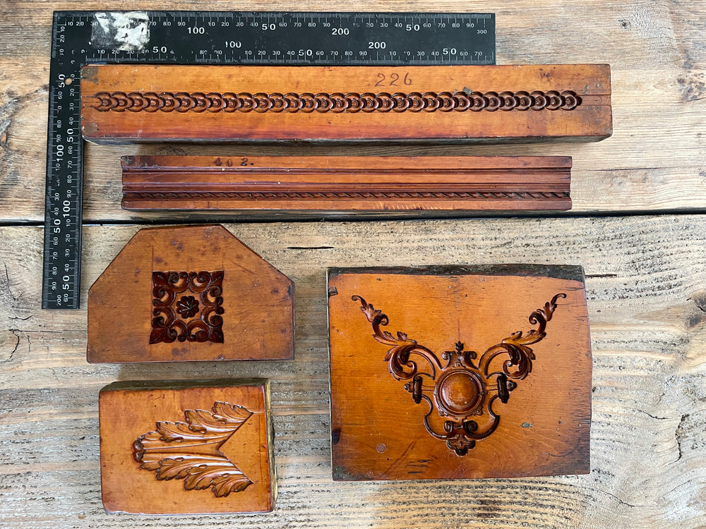 
            
                Load image into Gallery viewer, Set of 5 19th Century Antique Carved Picture Framing Moulds - For Compo Frames
            
        